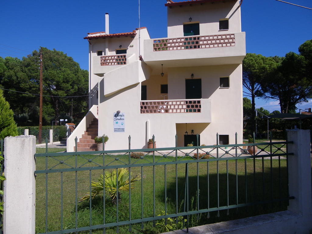 Elena Apartments Nikiti  Esterno foto