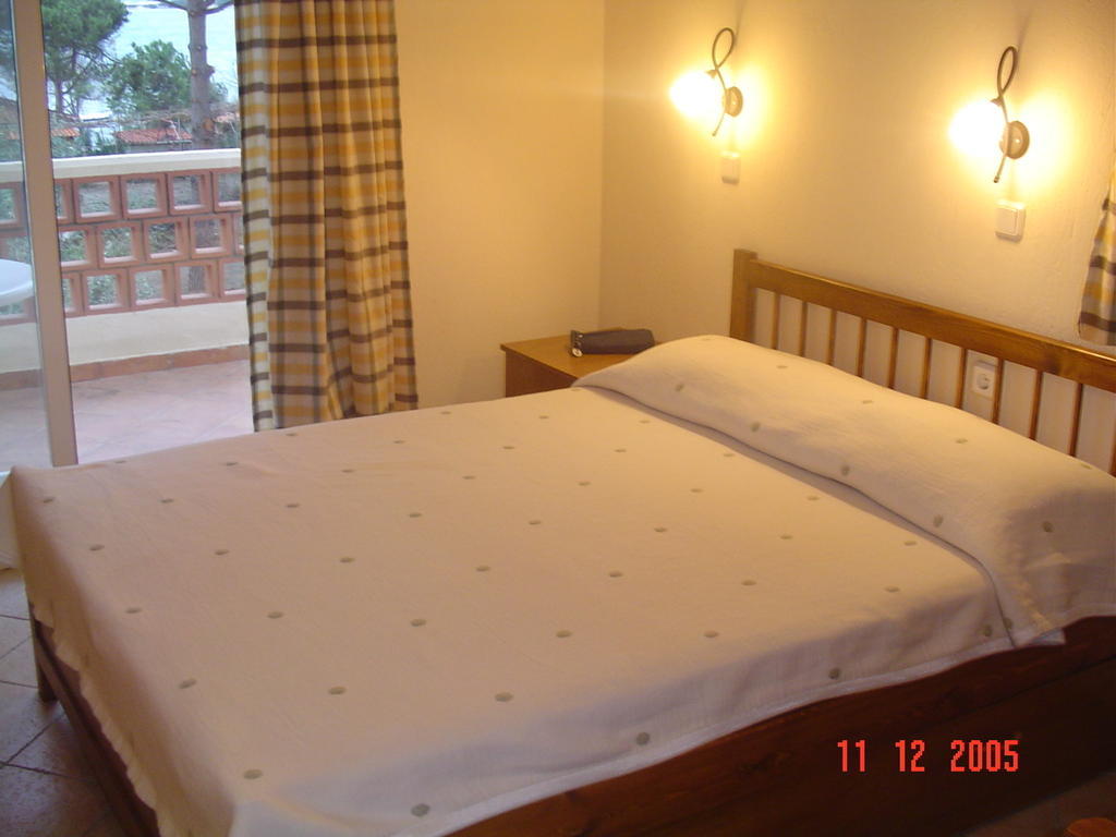 Elena Apartments Nikiti  Esterno foto