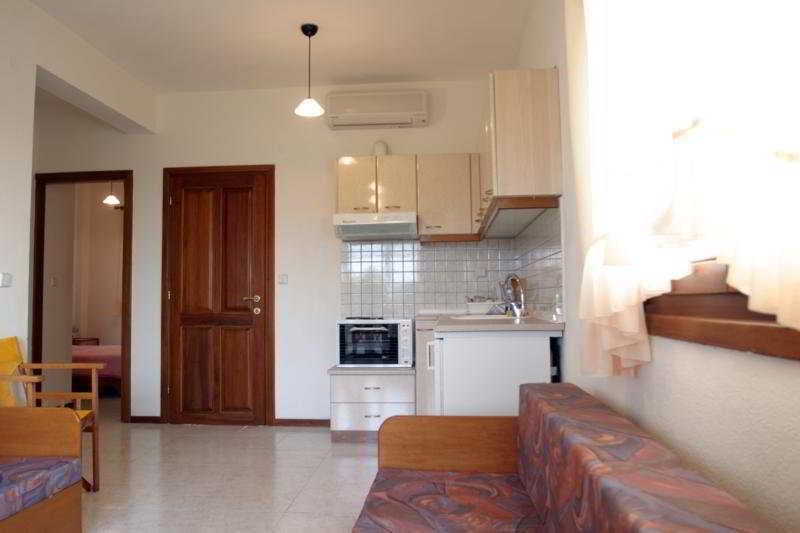 Elena Apartments Nikiti  Camera foto